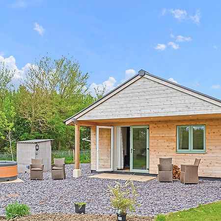 Little Moorland Farm Lodges Chapel Allerton الغرفة الصورة